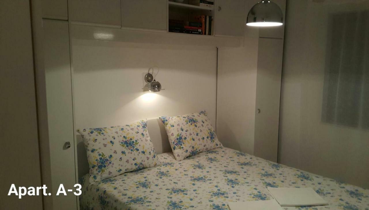 Apartmani A1 Marina, Okrug Gornji Трогир Екстериор снимка